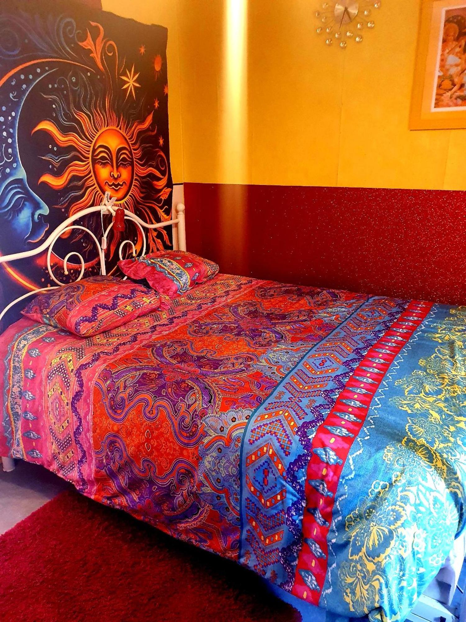 Bed And Breakfast Les Roses Multicolores Du 47 Fumel Exteriér fotografie